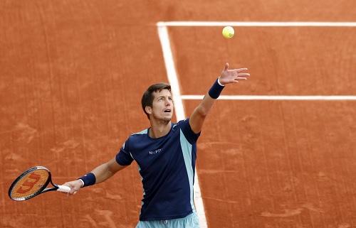 French Open: Bedene se bo srečal s Schwartzmannom